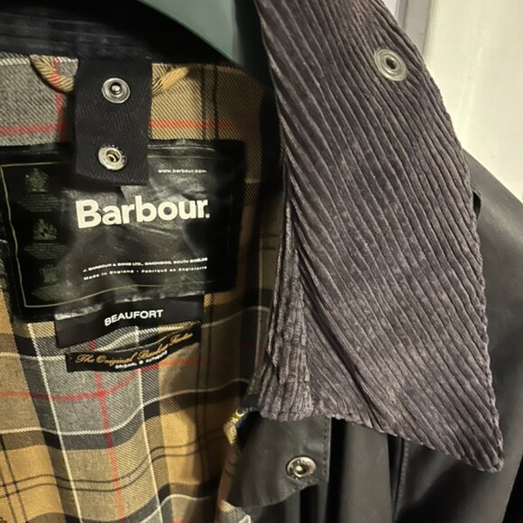 Barbour Beaufort Jacket, Size 40, Navy Blue, with Detachable Hood - Picture 2 of 9